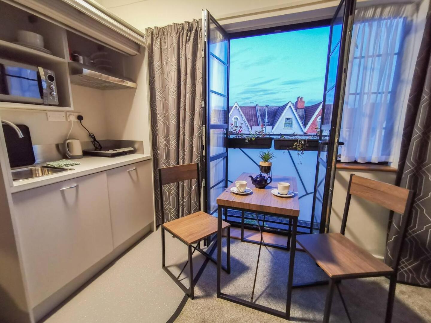 Ferryman Apartments By Places To Be Portsmouth Eksteriør bilde