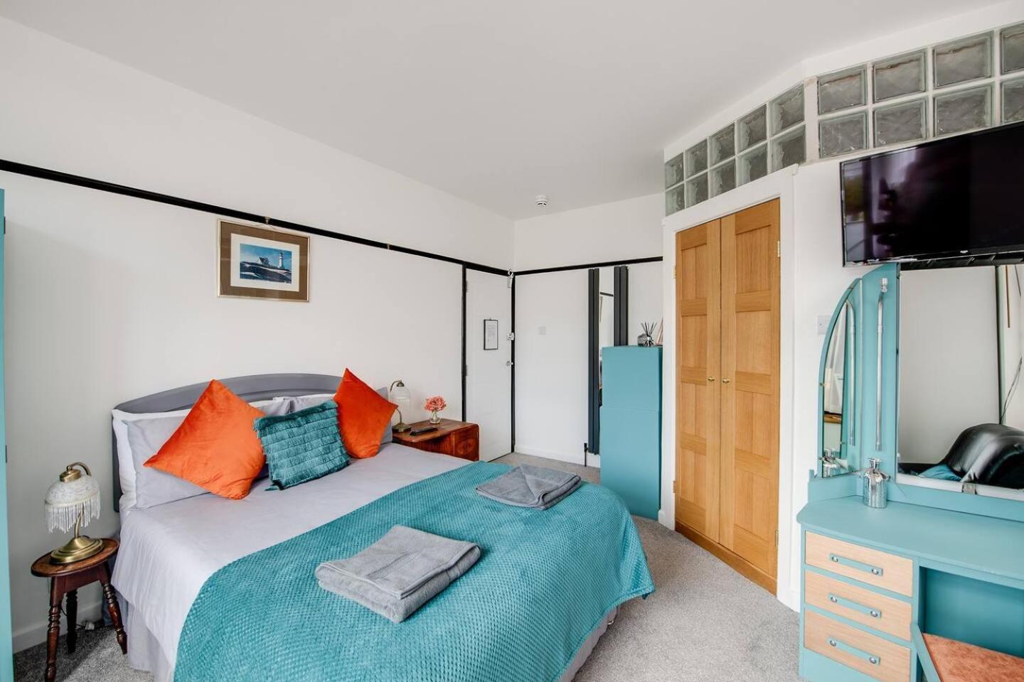 Ferryman Apartments By Places To Be Portsmouth Eksteriør bilde